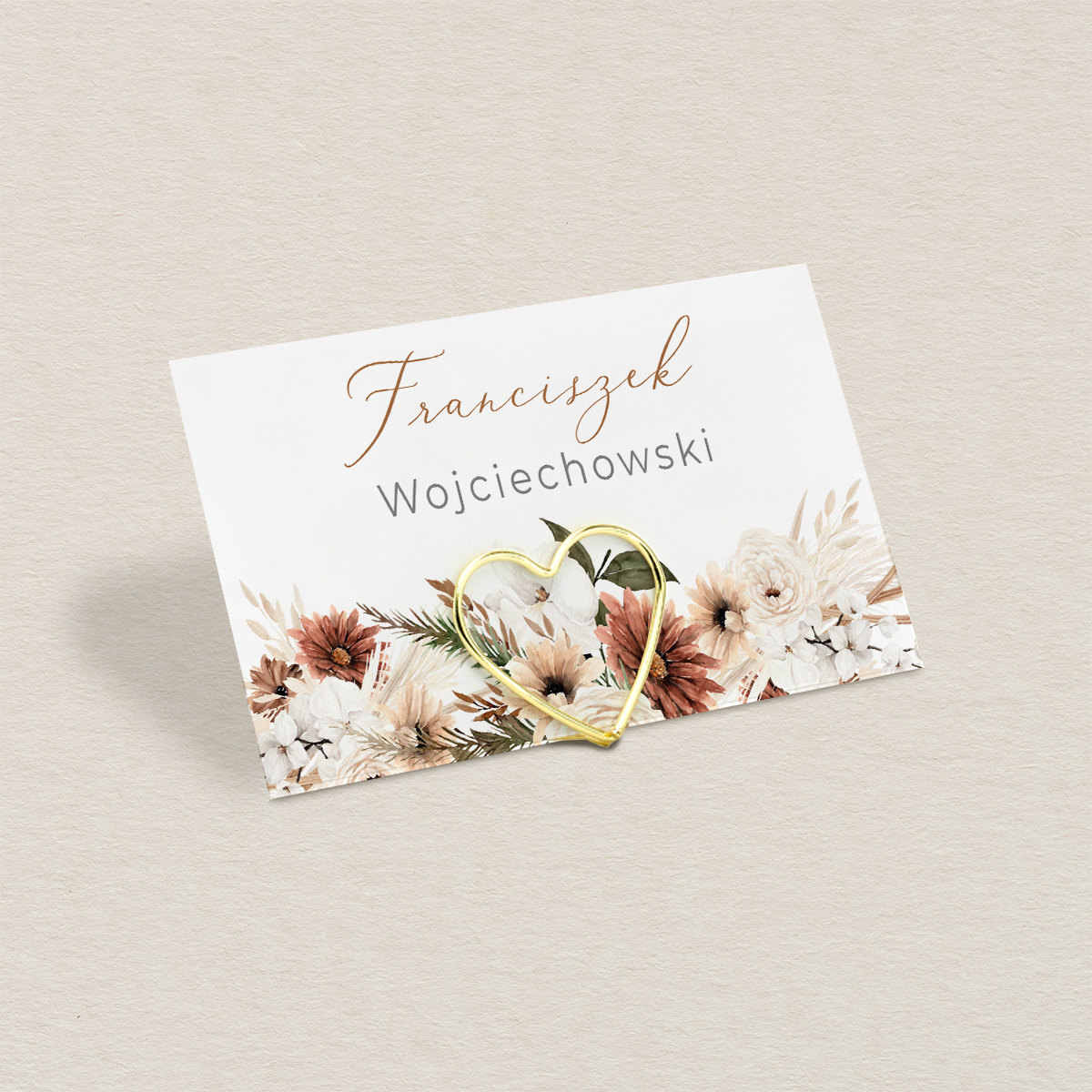 winietki dla gości na stojaku rustykalne polne kwiaty