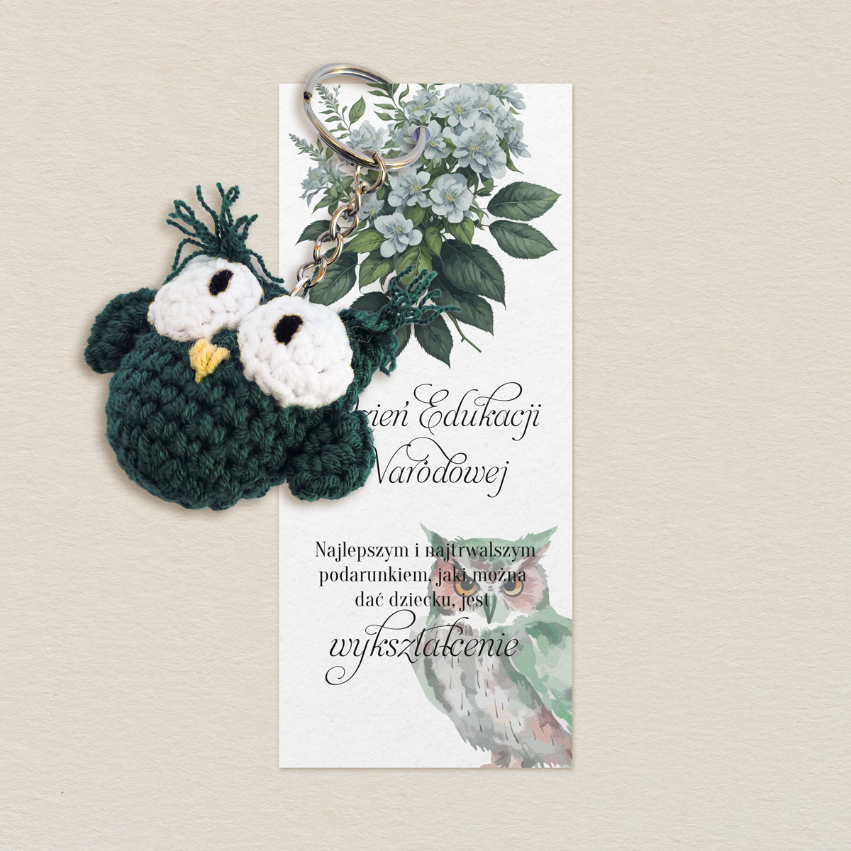 dzien-nauczyciela-brelok-sowka-zielona