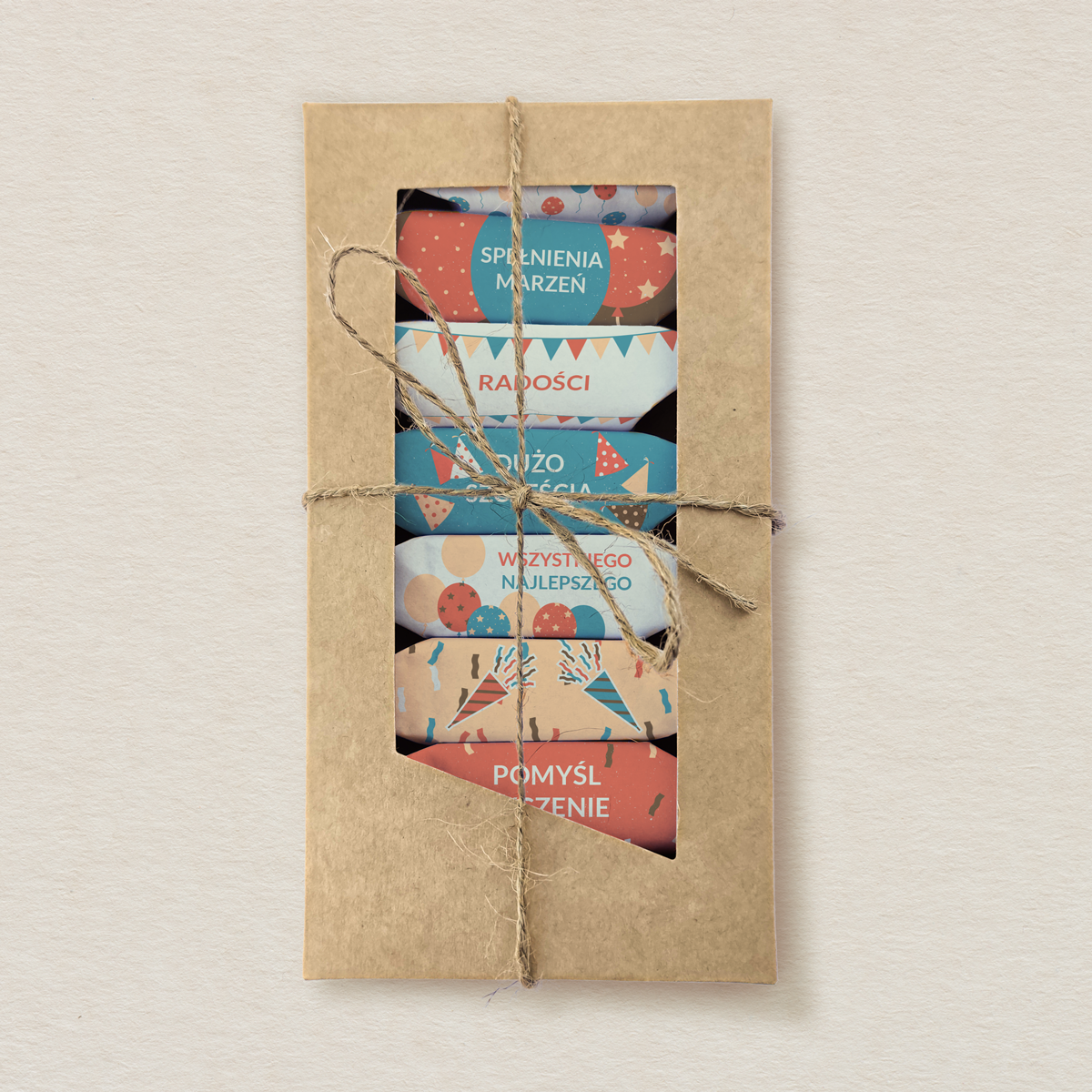 urodziny-krowki-w-ozdobnym-pudelku-wzor-2