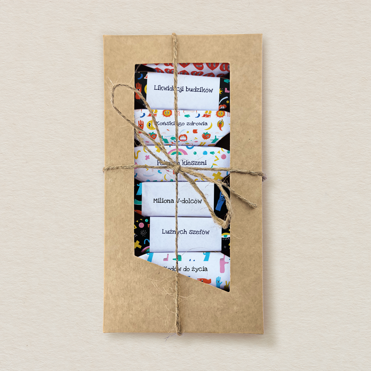 urodziny-krowki-w-ozdobnym-pudelku-wzor-3