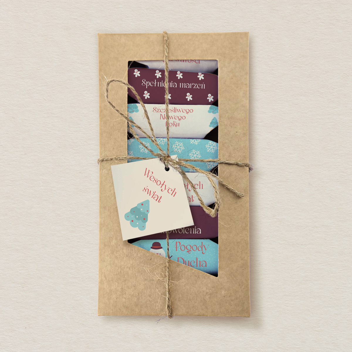 swieta-krowki-w-ozdobnym-pudelku-z-etykieta-wzor-2