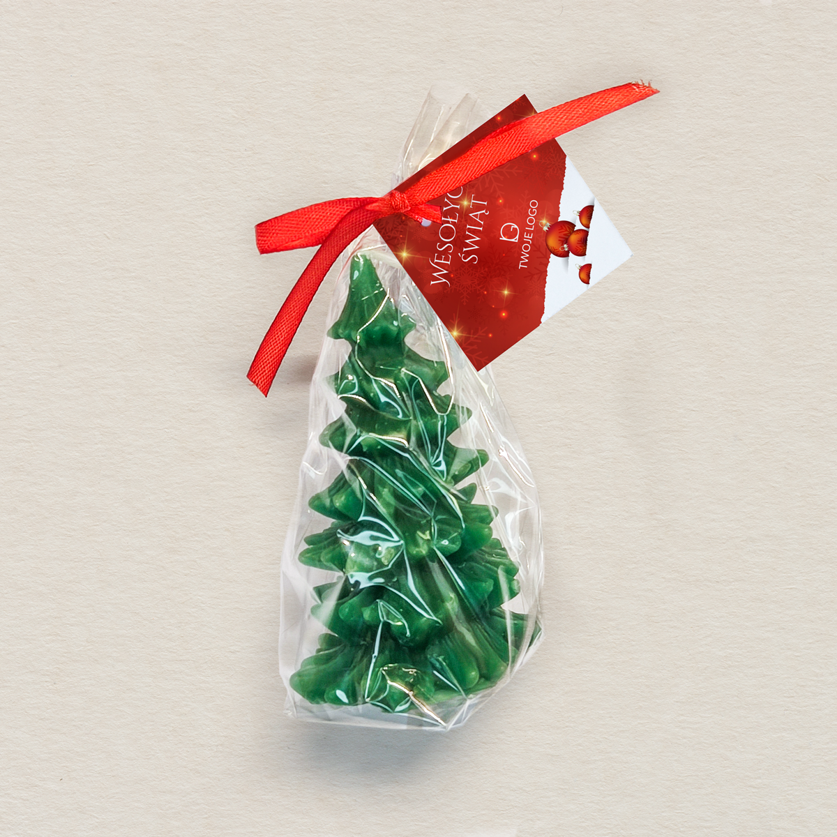 swieta-swieca-choinka-czerwone-bombki-2