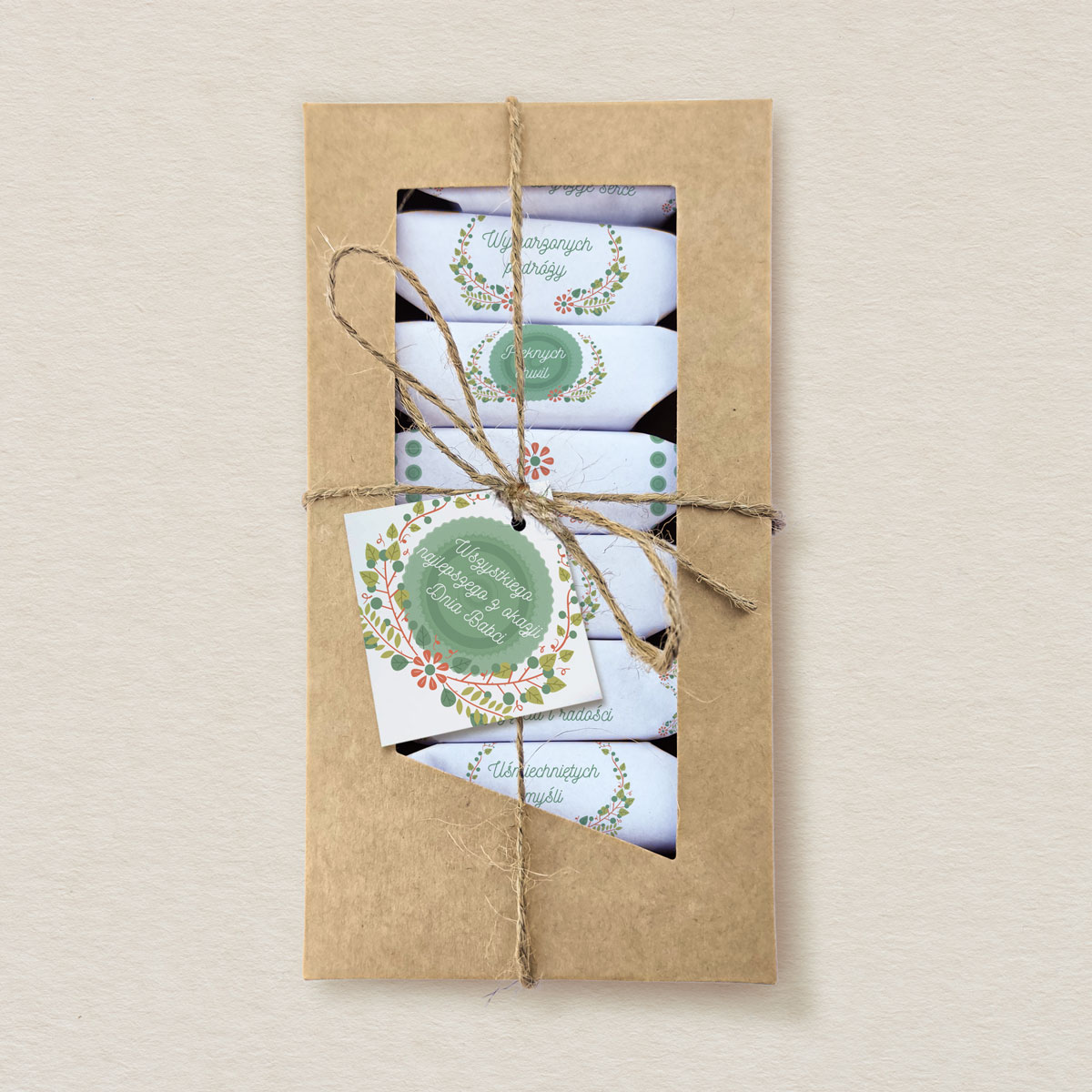 Dzień babci - Krówki w ozdobnym pudełku z etykietą wzór 1