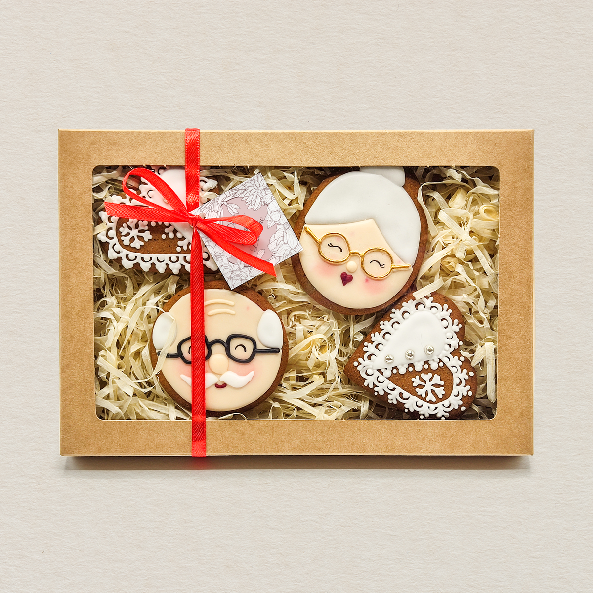 Dzień babci i dziadka - Pierniczki w ozdobnym pudełku