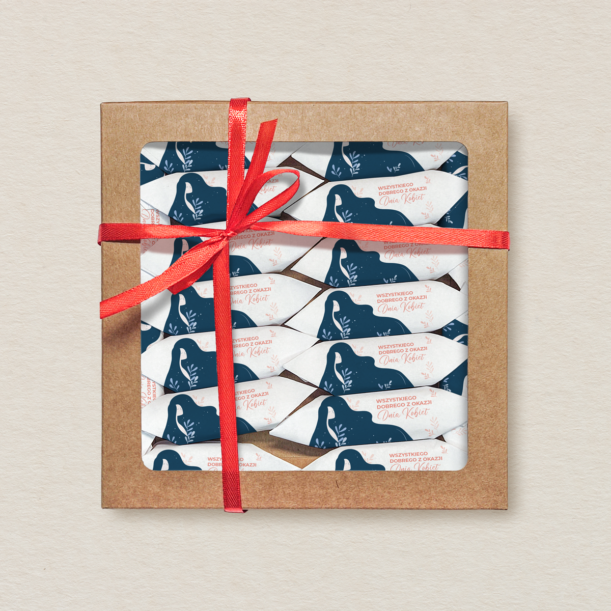 Dzień Kobiet - Krówki w kwadratowym pudełku - Kobiece piękno