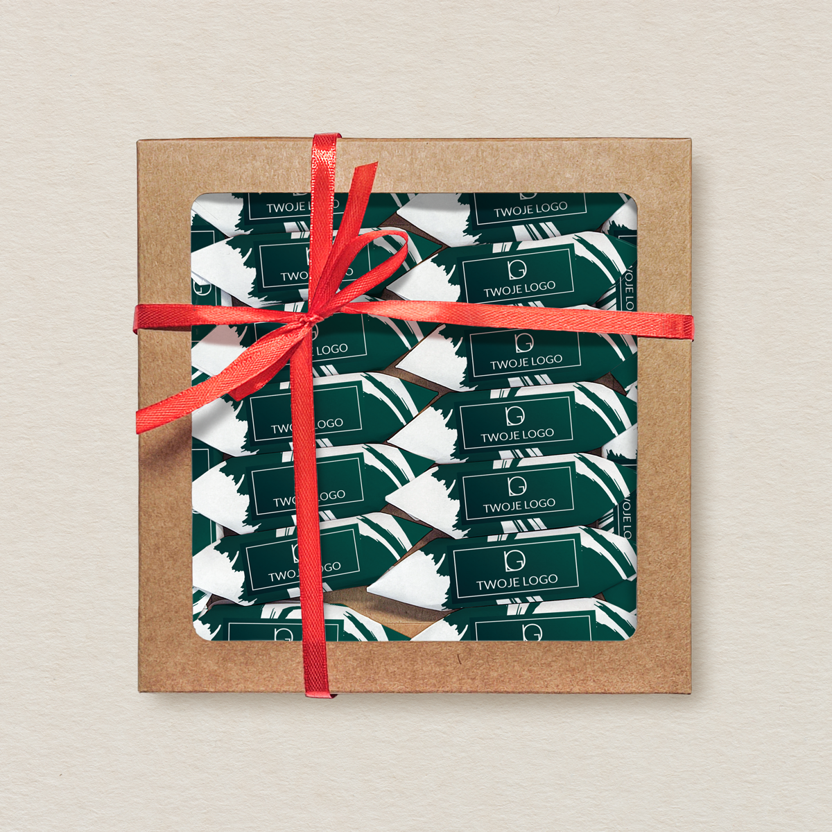 krowki-w-kwadratowym-pudelku-firmowe-zielone