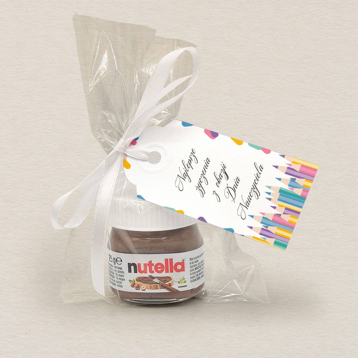 nutella-podziekowanie-dla-nauczyciela-kolorowe-kredki