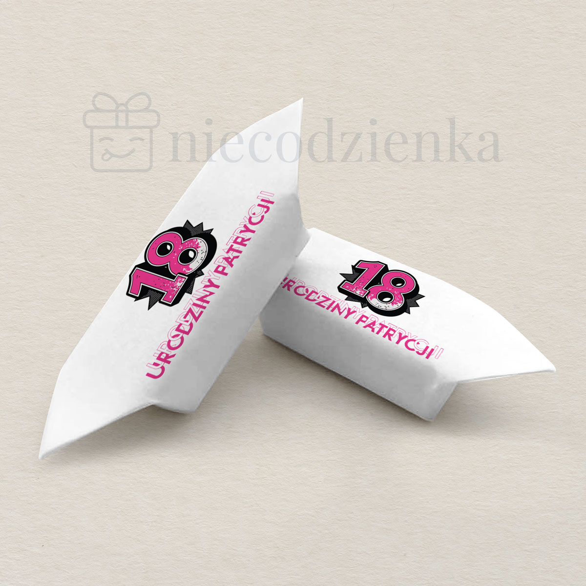 krowki-urodzinowe-18-z-rozowym-akcentem