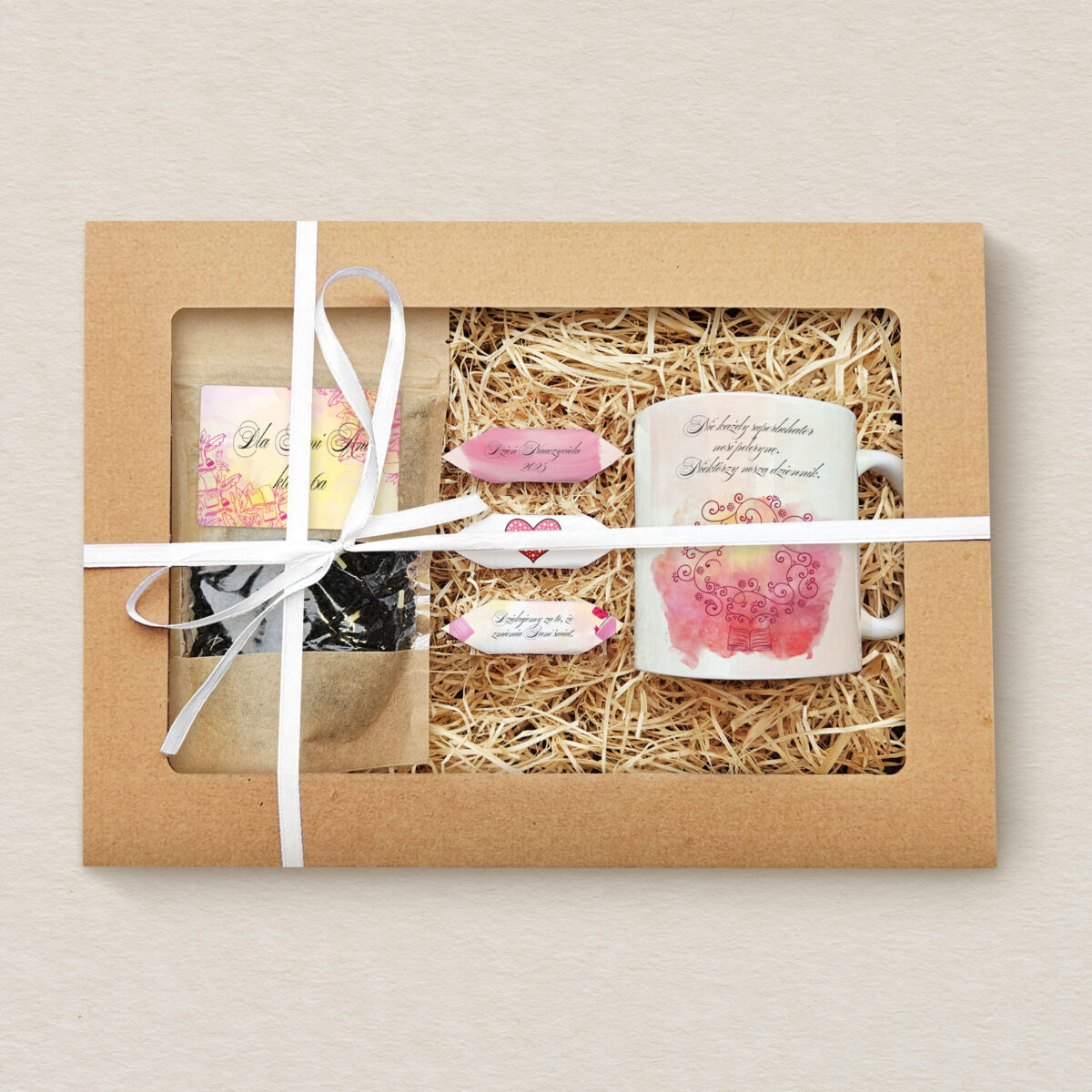 zestaw-prezentowy-dla-nauczyciela-kubek-herbata-i-slodkosci-akwarela