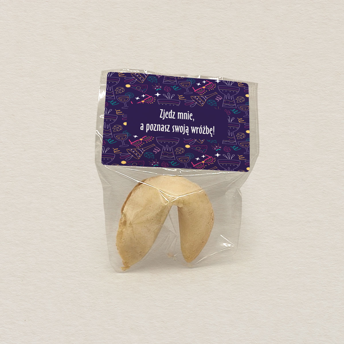 ciasteczko-z-wrozba-zjedz-mnie-a-poznasz-wrozbe