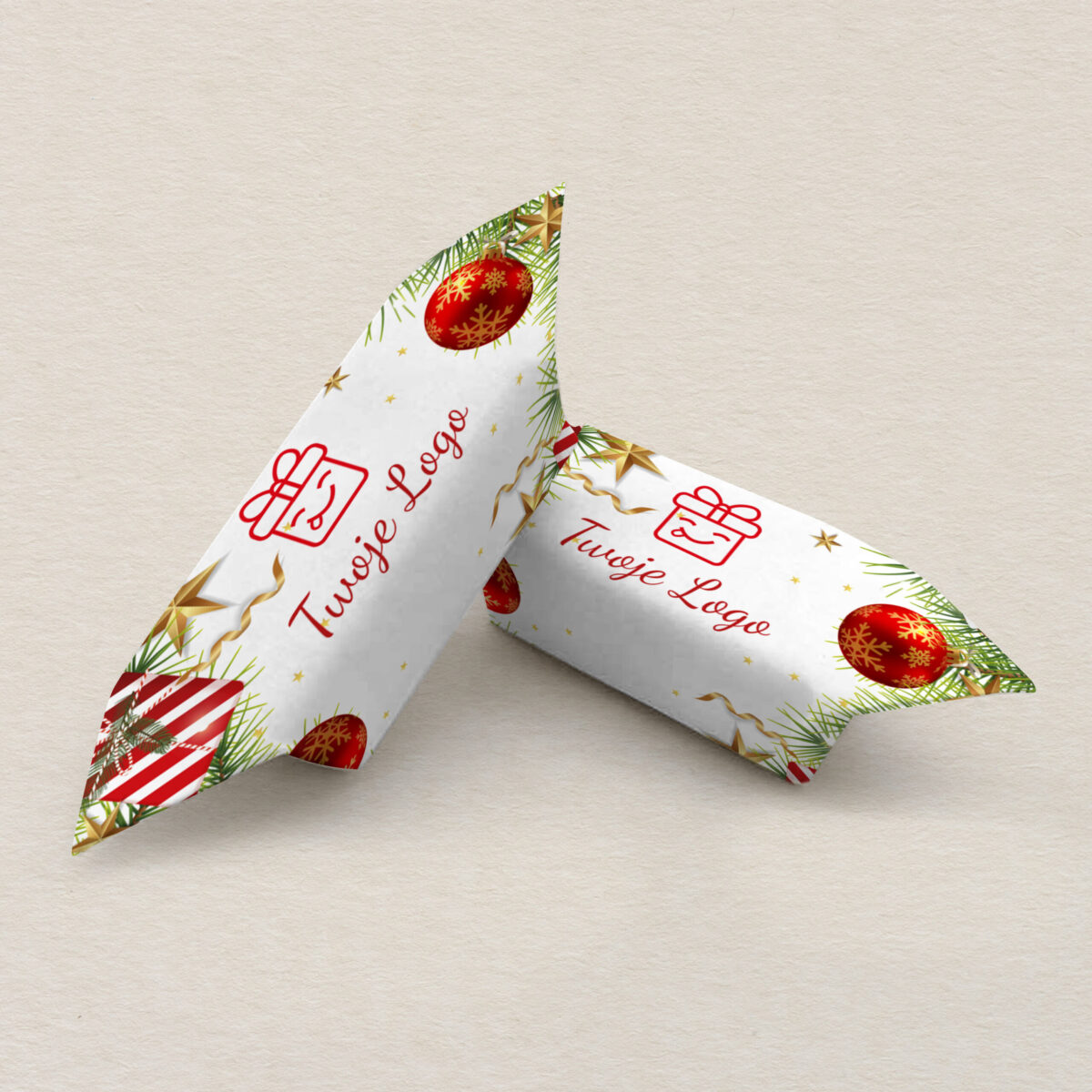 krowki-swiateczne-czerwone-bombki