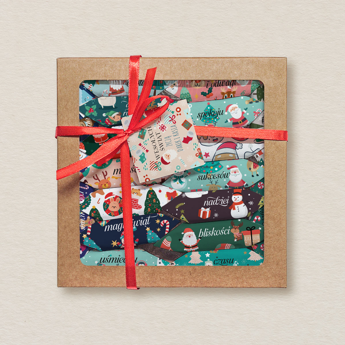 krowki-swiateczne-w-w-kwadratowym-pudelku-wigilijne-zyczenia