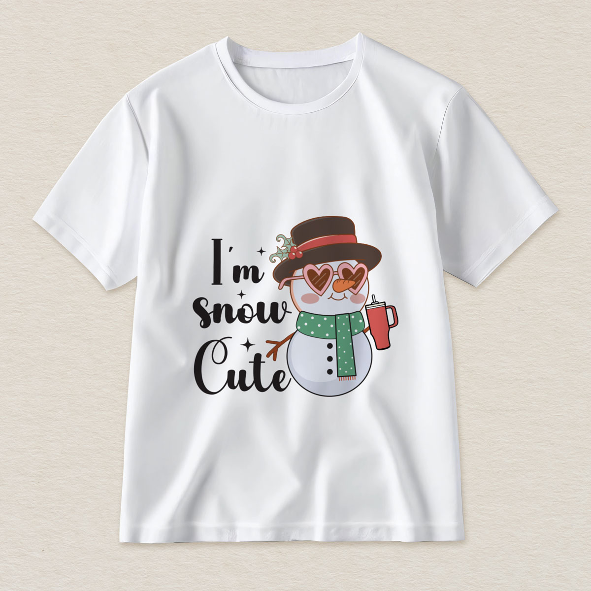 swiateczna-koszulka-z-humorem-balwan-w-okularach-serca