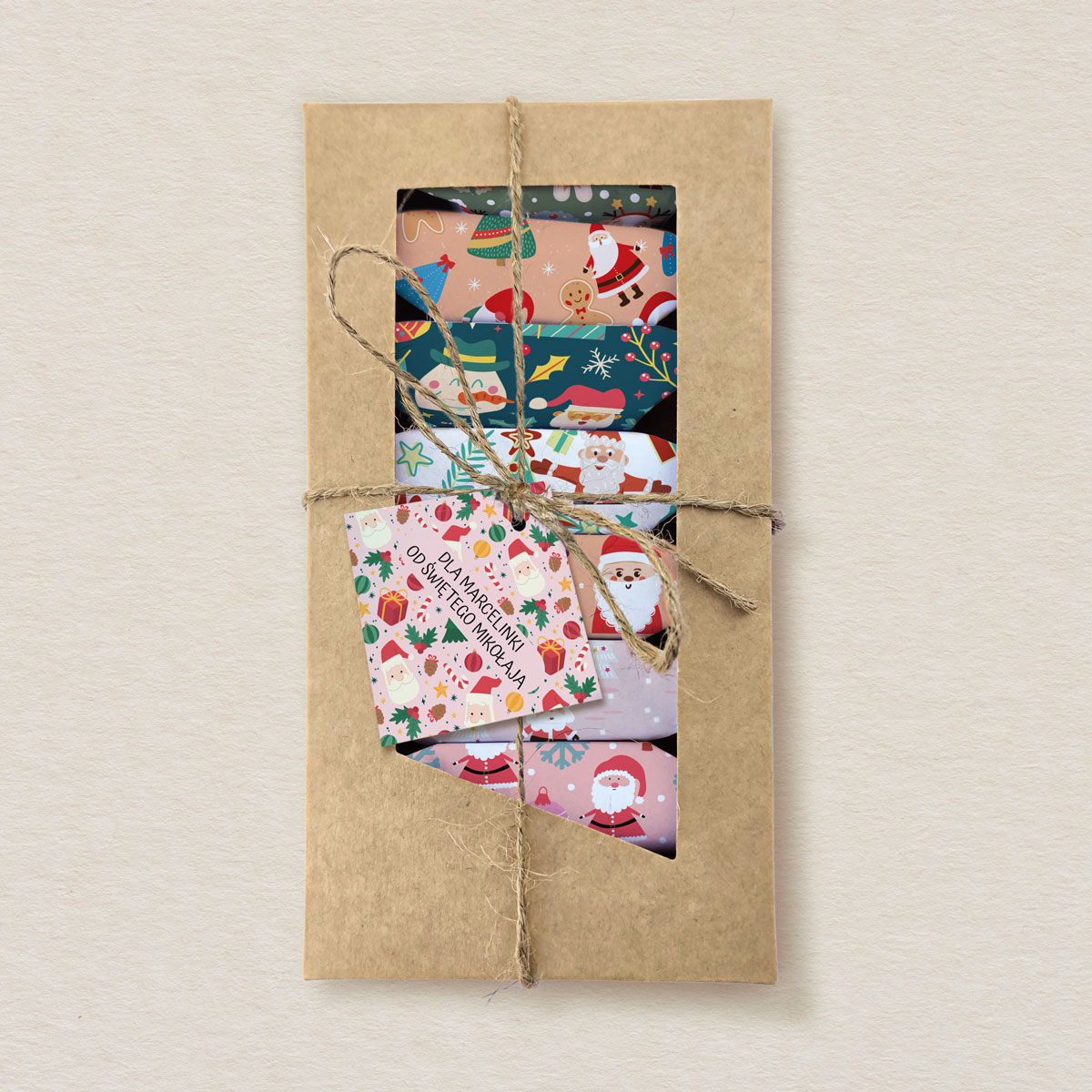 krowki-swiateczne-w-ozdobnym-pudelku-mikolajkowe