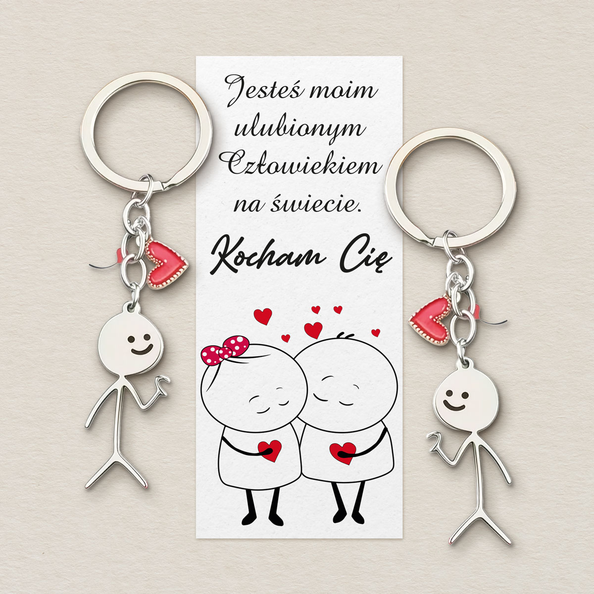 breloki-dla-zakochanych-przytuleni-zakochani
