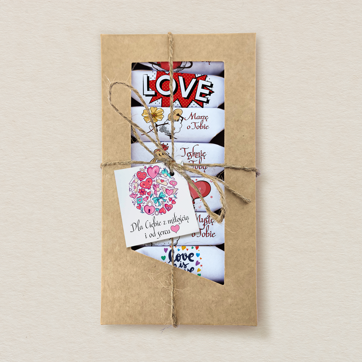 krowki-walentynkowe-w-ozdobnym-pudelku-milosne-slowka