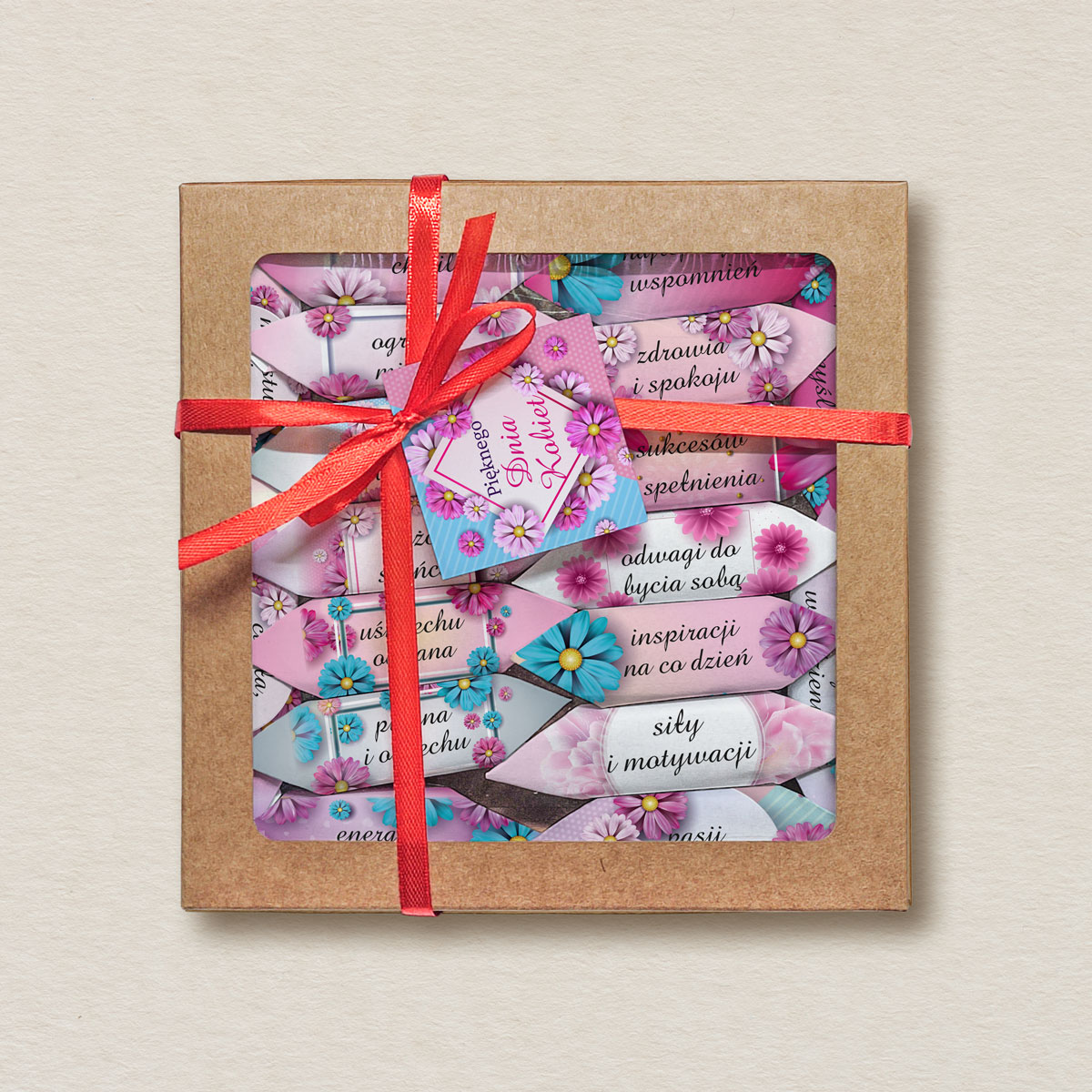 Krówki na Dzień Kobiet w kwadratowym pudełku