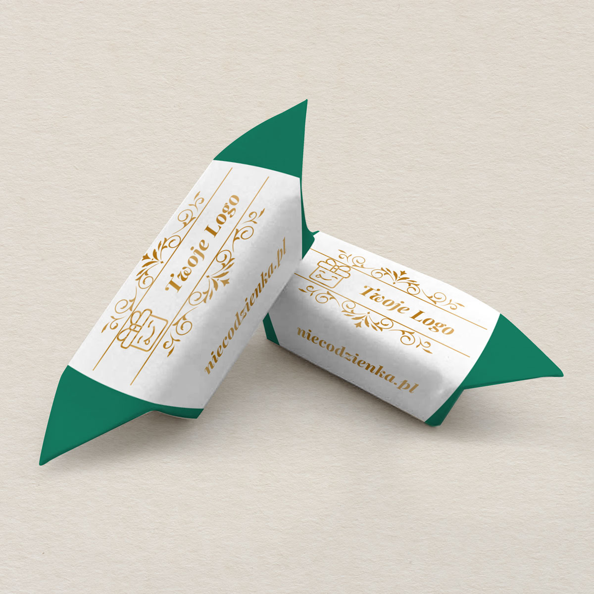 krowki-firmowe-z-logo-elegancja-w-zieleni