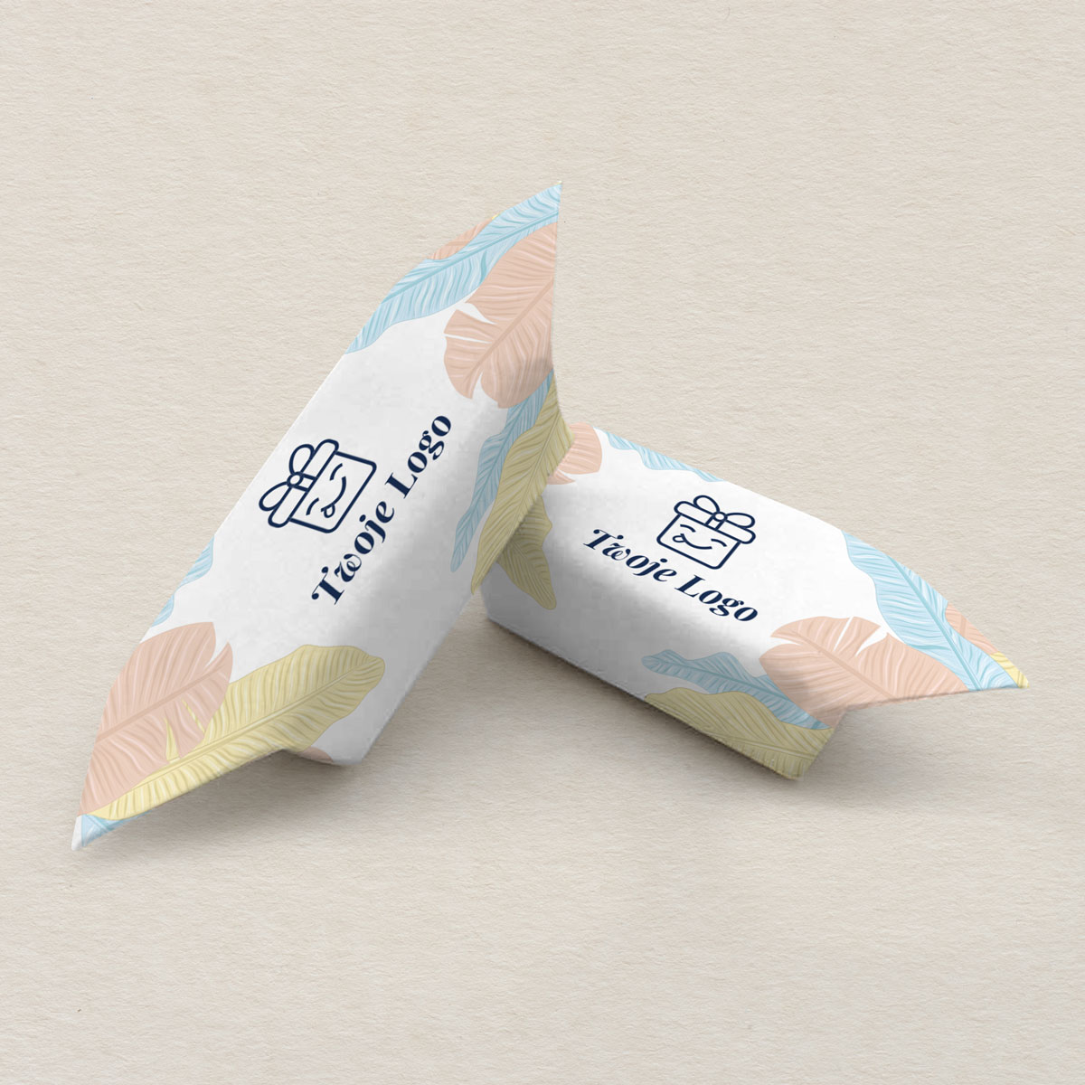 krowki-firmowe-z-logo-pastelowe-liscie