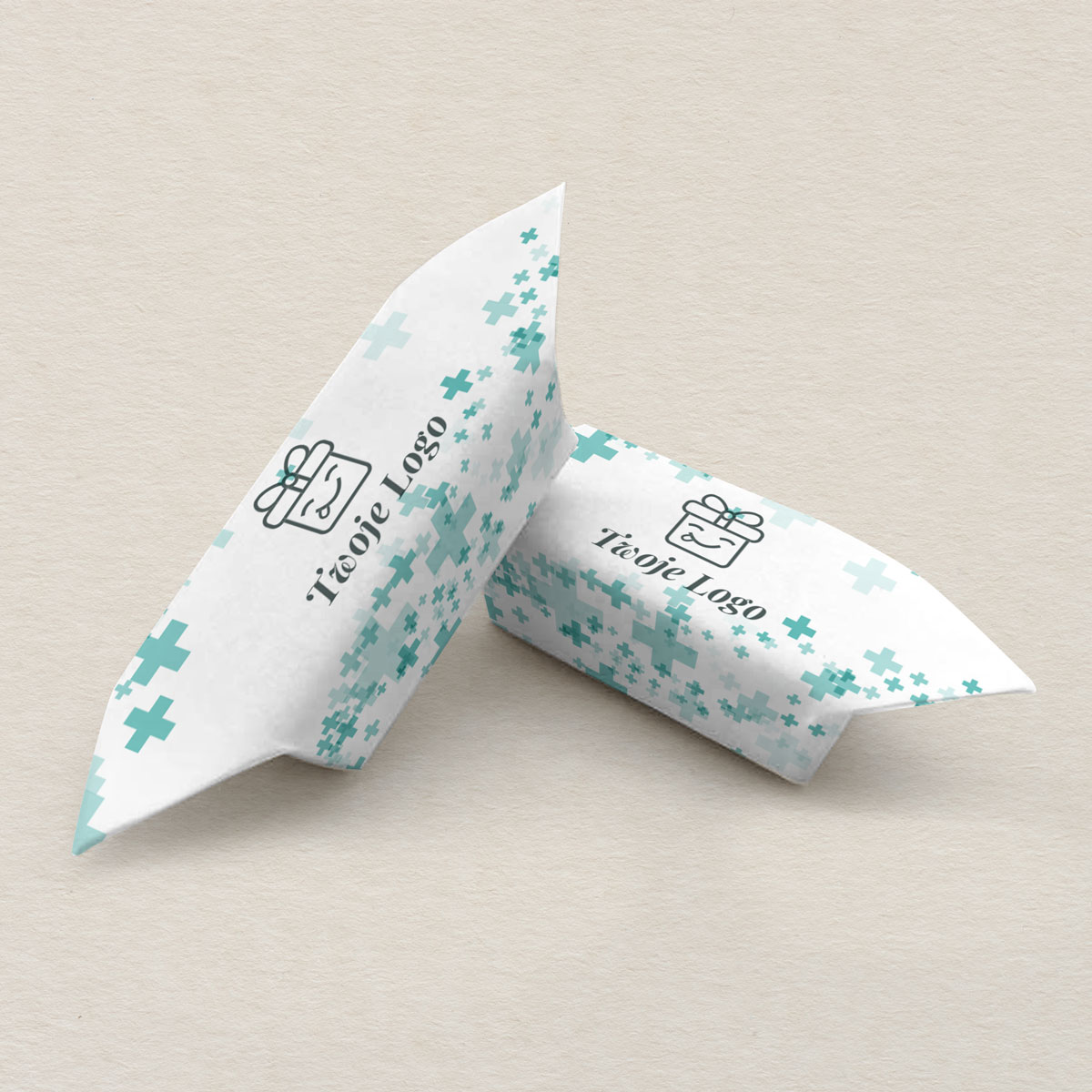 krowki-firmowe-z-logo-dynamiczny-motyw-plusow