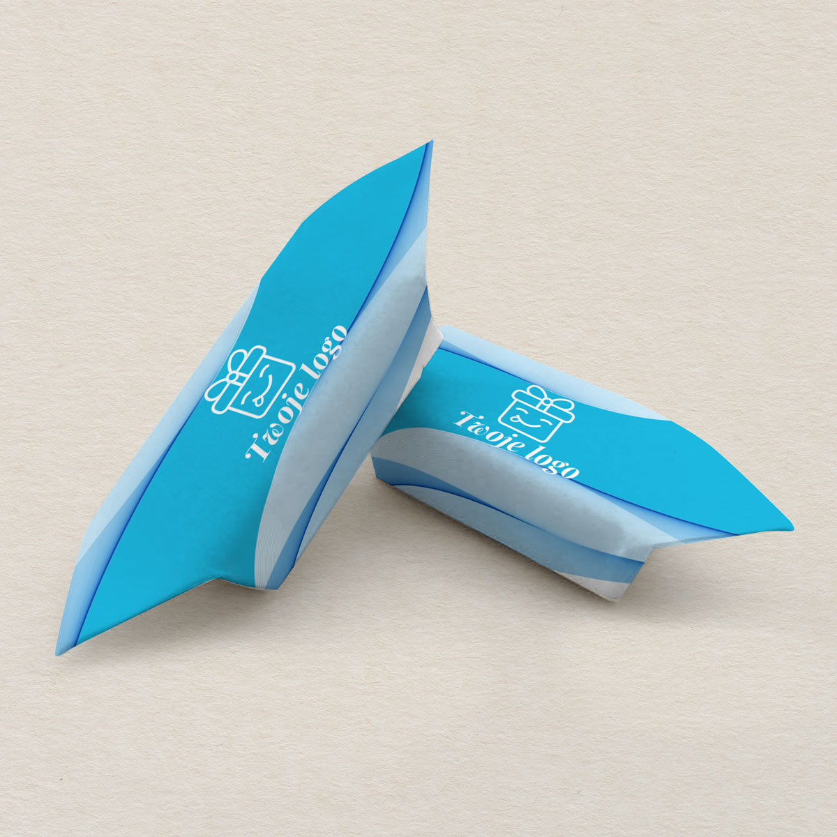 krowki-firmowe-z-logo-dynamiczne-fale-turkus