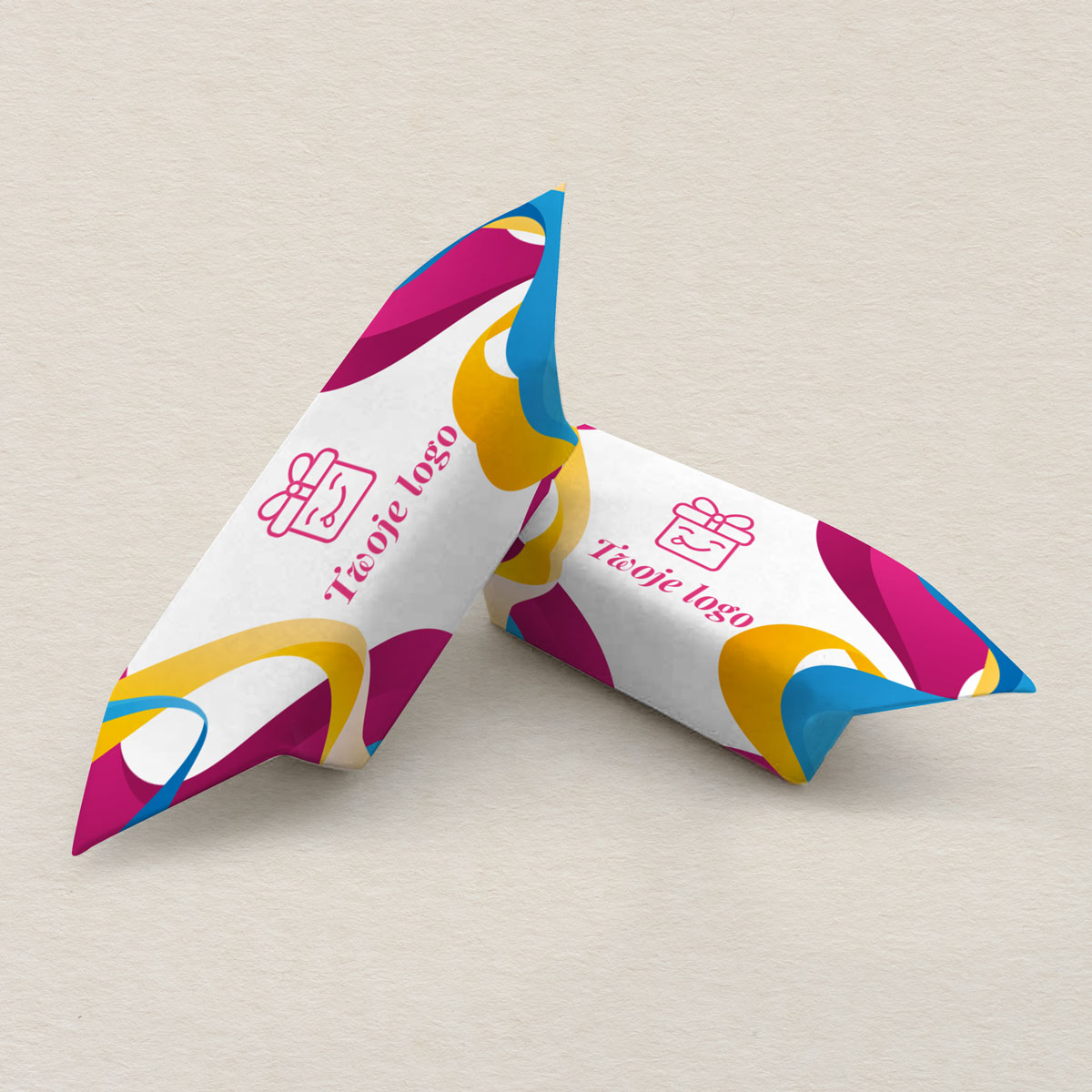 krowki-firmowe-z-logo-kolorowe-wstegi-flow