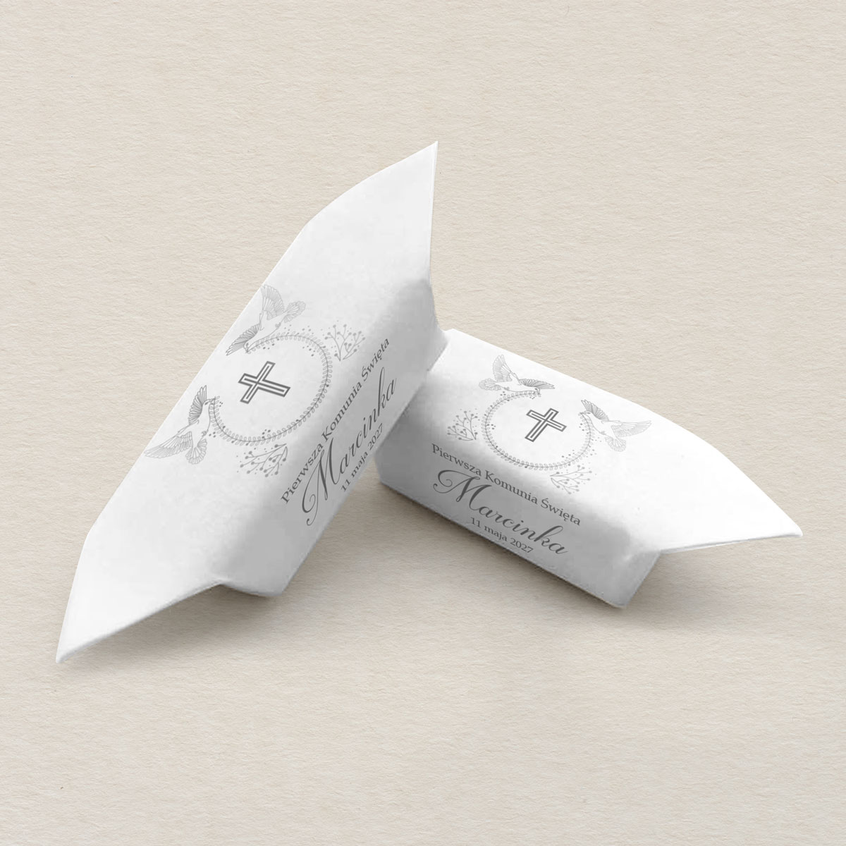 krowki-na-i-komunie-swieta-golebie-i-krzyz