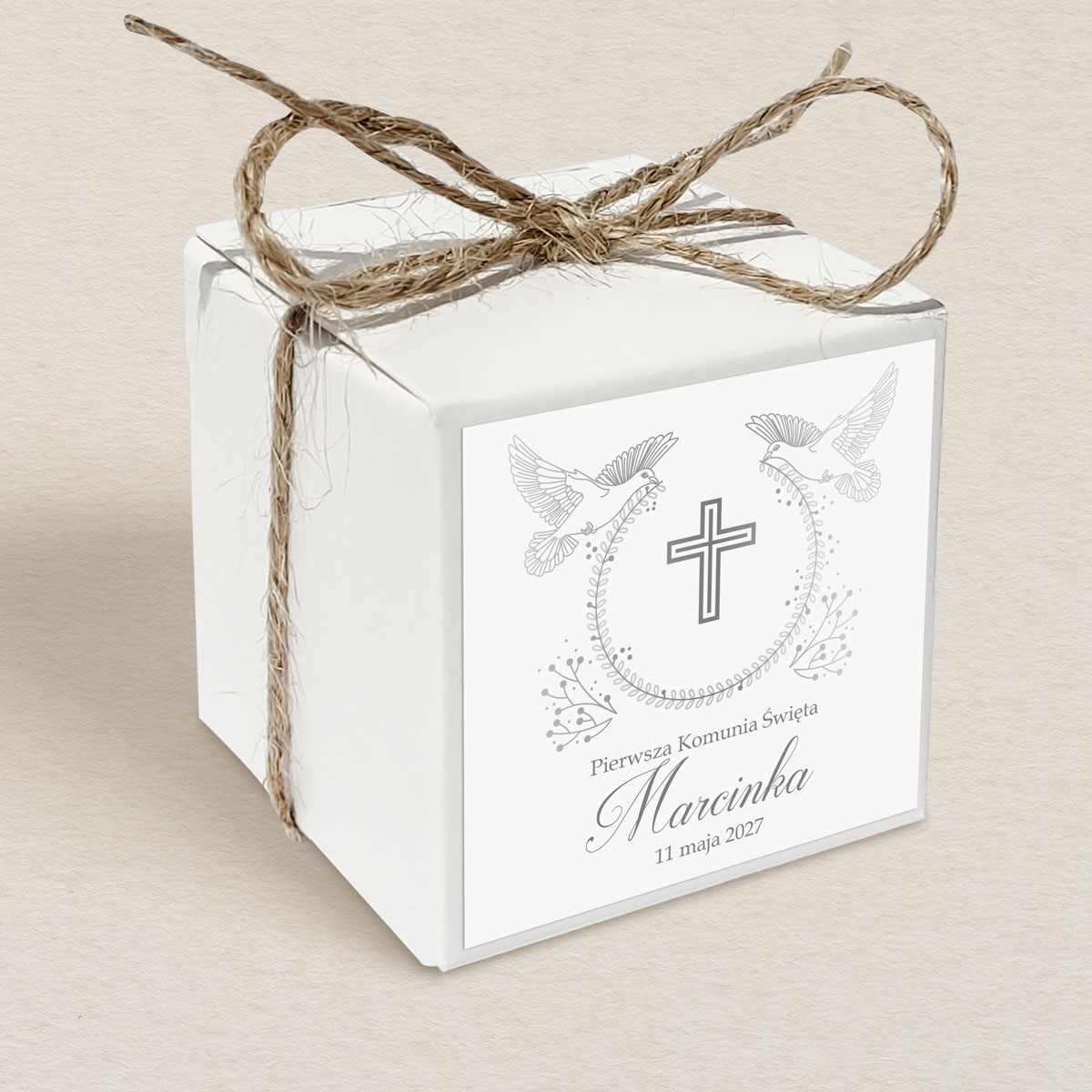 pudeleczko-na-krowki-i-komunia-swieta-golebie-i-krzyz