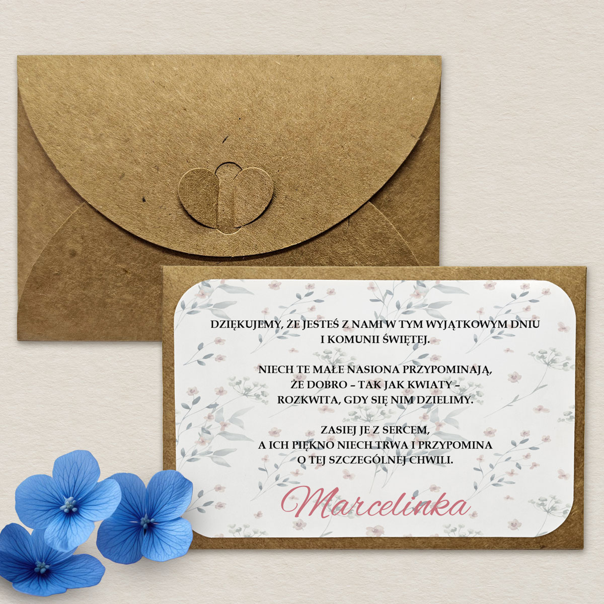 nasiona-niezapominajki-komunia-pastelowe-kwiaty