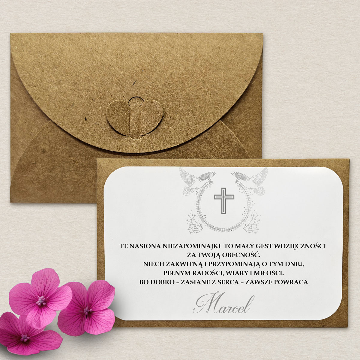 nasiona-niezapominajki-komunia-krzyz-i-golebie