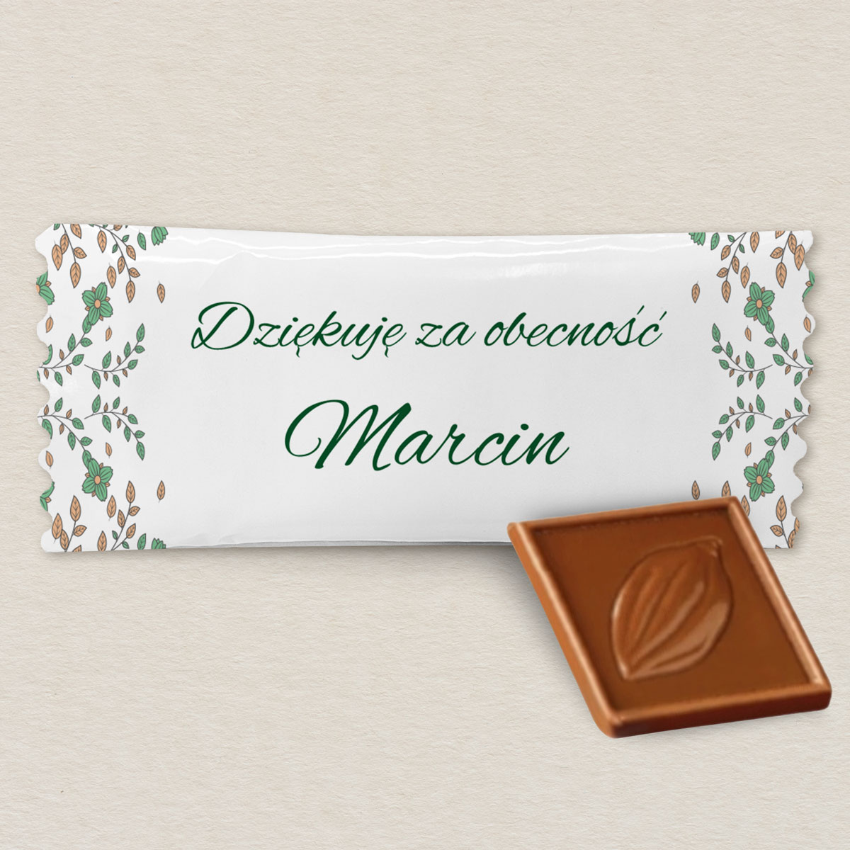 czekoladki-komunijne-personalizowane-dla-gosci-10-szt-zielone-podziekowanie