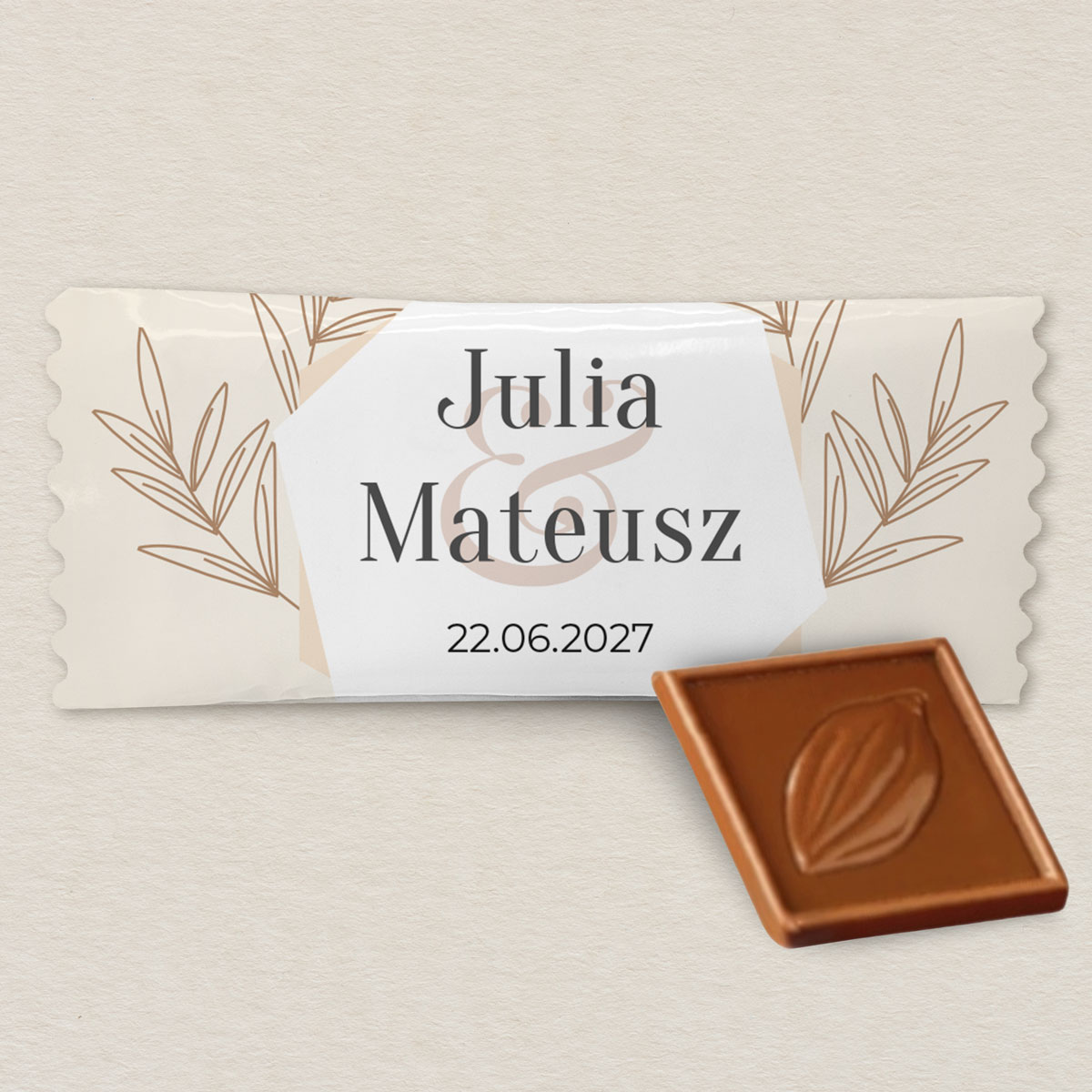 czekoladki-weselne-personalizowane-dla-gosci-10-szt-zlote-listki