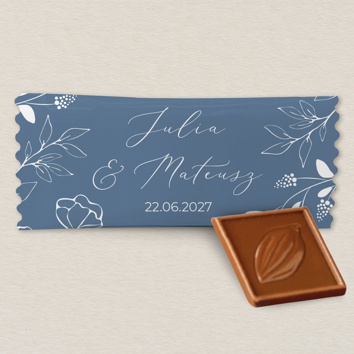 czekoladki-weselne-personalizowane-dla-gosci-10-szt-niebieska-elegancja