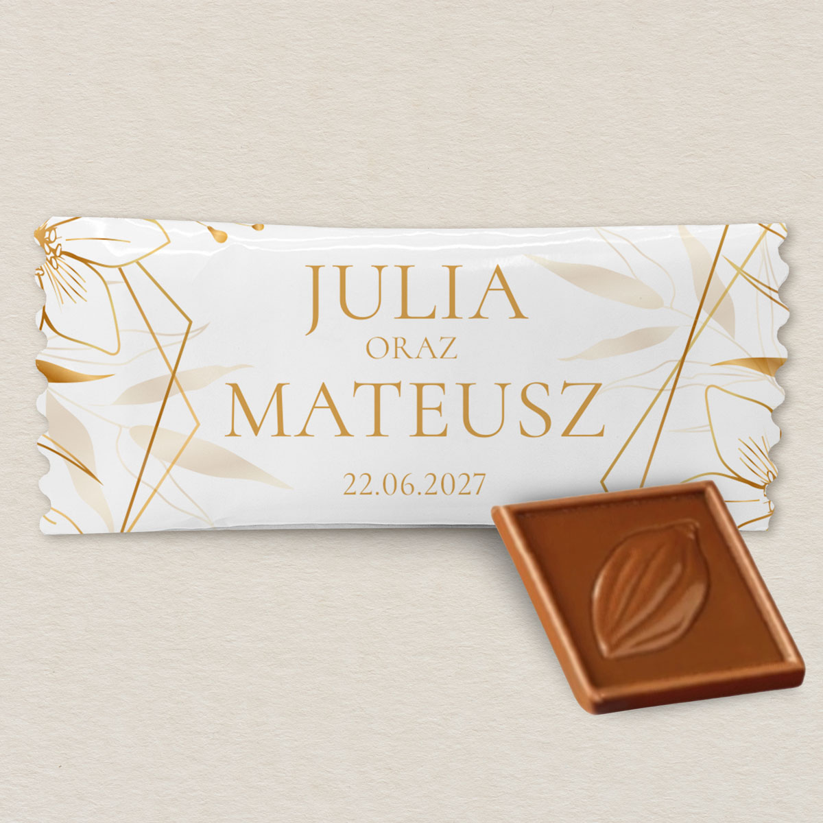 czekoladki-weselne-personalizowane-dla-gosci-10-szt-zlota-linia