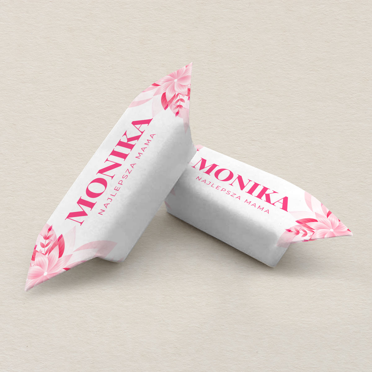 krowki-na-dzien-mamy-rozowe-kwiaty