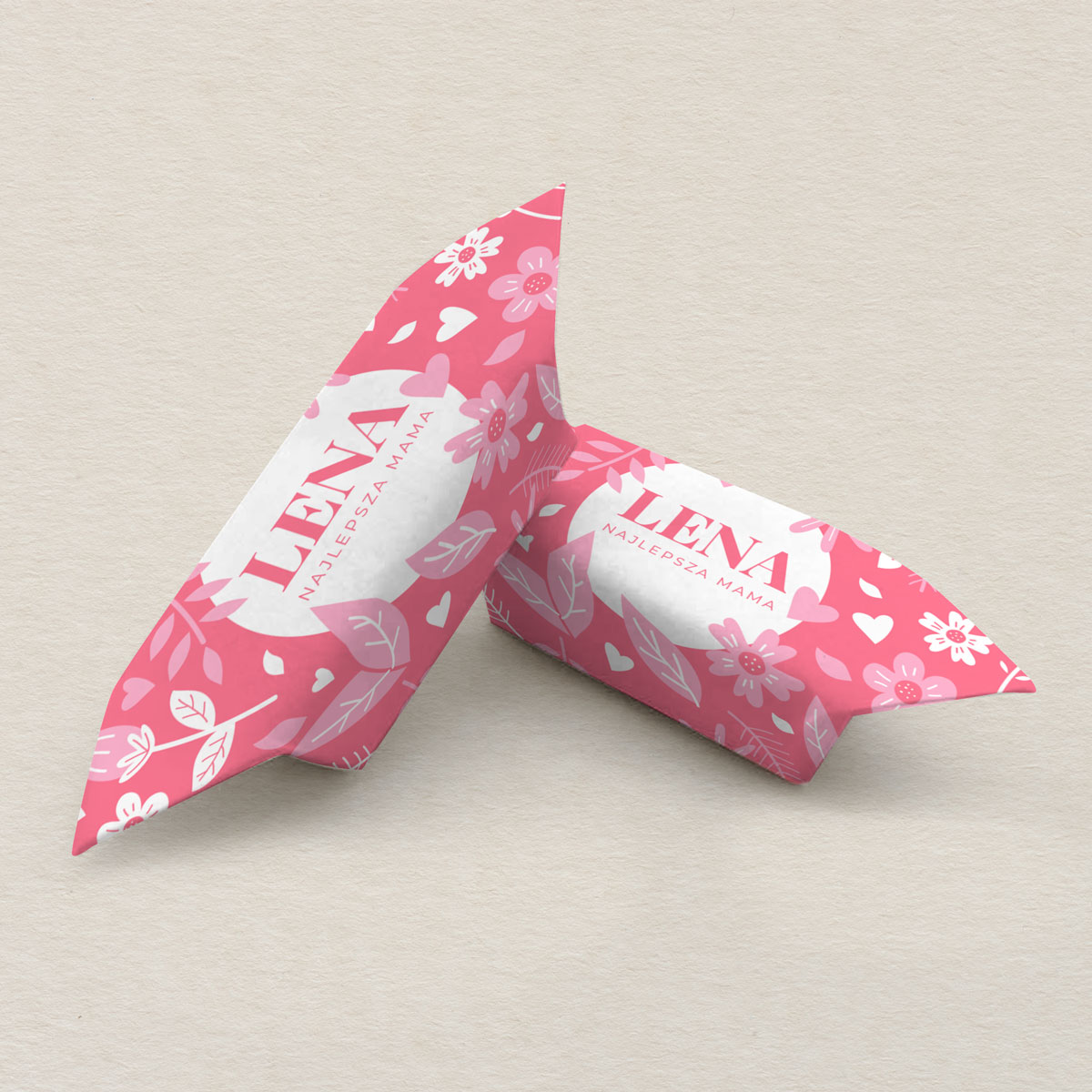 krowki-na-dzien-mamy-rozowy-wzor-z-sercami