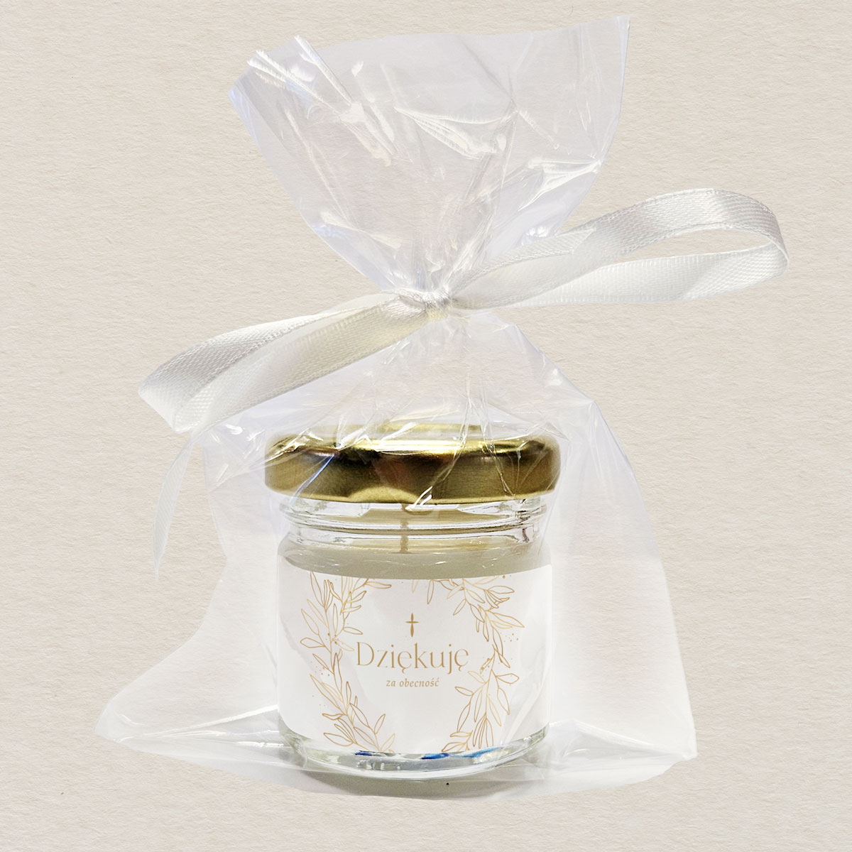 swieczka-komunijna-podziekowanie-dla-gosci-minimalistyczny-wianek